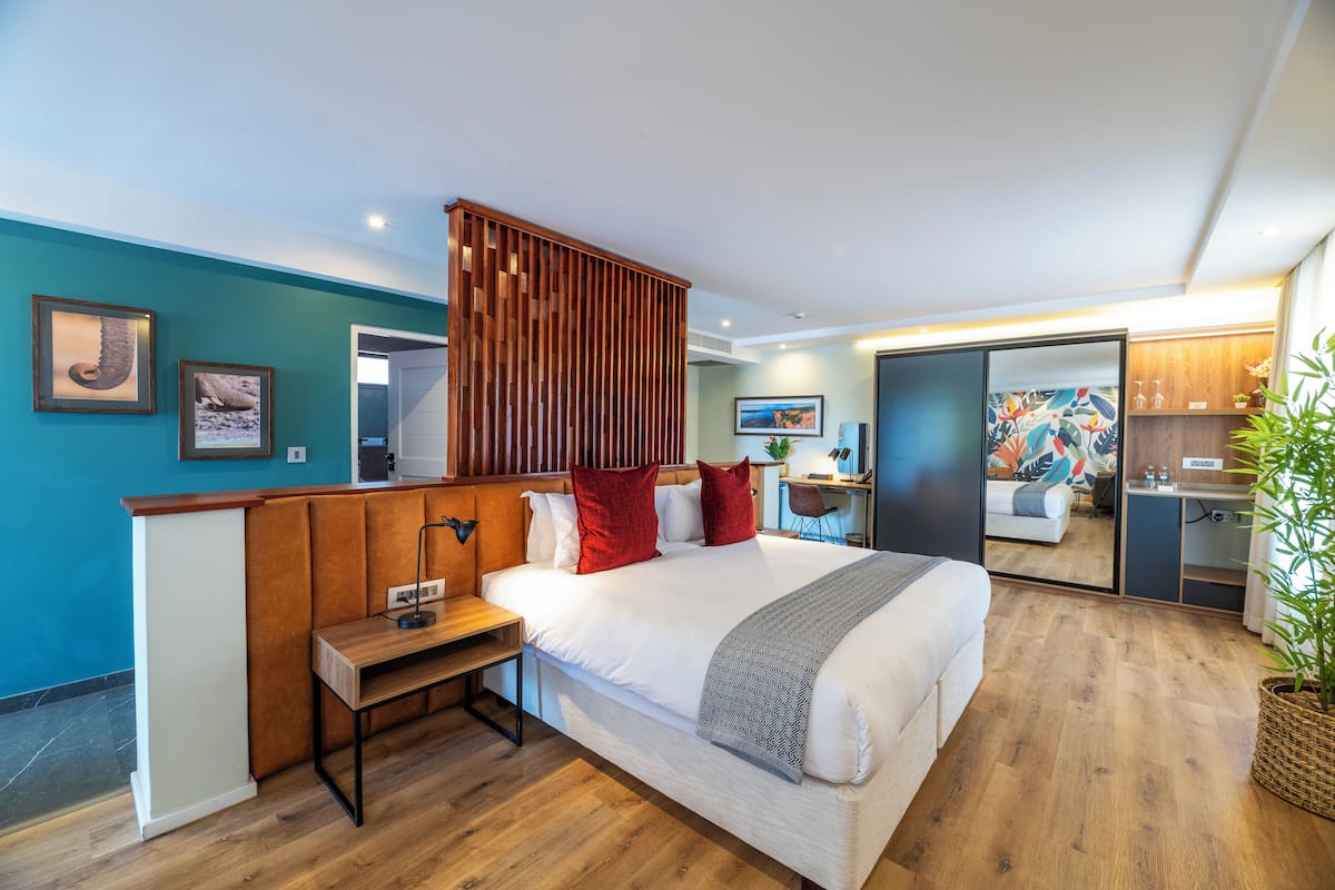 Deluxe studio suite, 1 kingsize bed, toegankelijk voor mindervaliden, kitchenette | Lakens van Egyptisch katoen, luxe beddengoed, donzen dekbedden