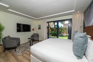 Quarto casal standard | Área de estar