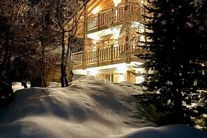 Chalet | Exterior - Chalet With Stunning View and Jacuzzi (Vex)