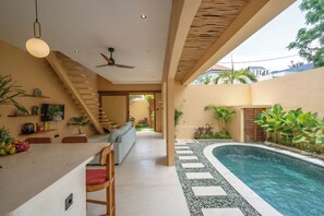 Villa Deluxe, patio, vue piscine | Piscine privée