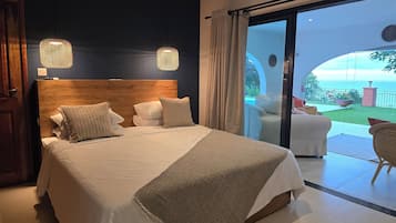 Deluxe Δίκλινο Δωμάτιο (Double), Θέα στον Κήπο | Χρηματοκιβώτιο στο δωμάτιο, κουρτίνες συσκότισης, δωρεάν Wi-Fi
