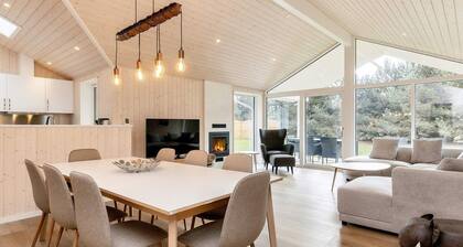 5 Star Holiday Home in Vaeggerlose