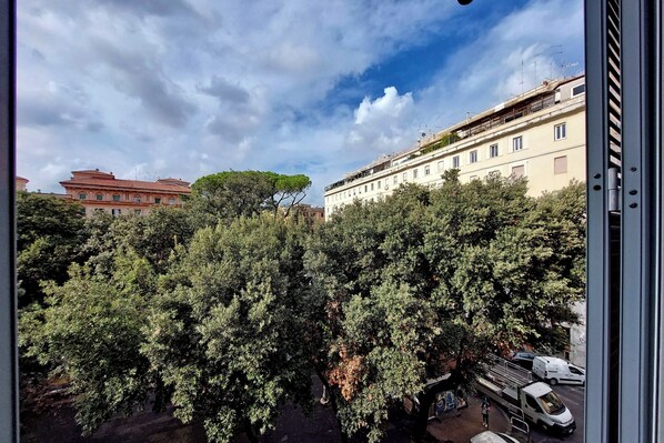 Exterior - Luminoso appartamento a Testaccio (Rome)