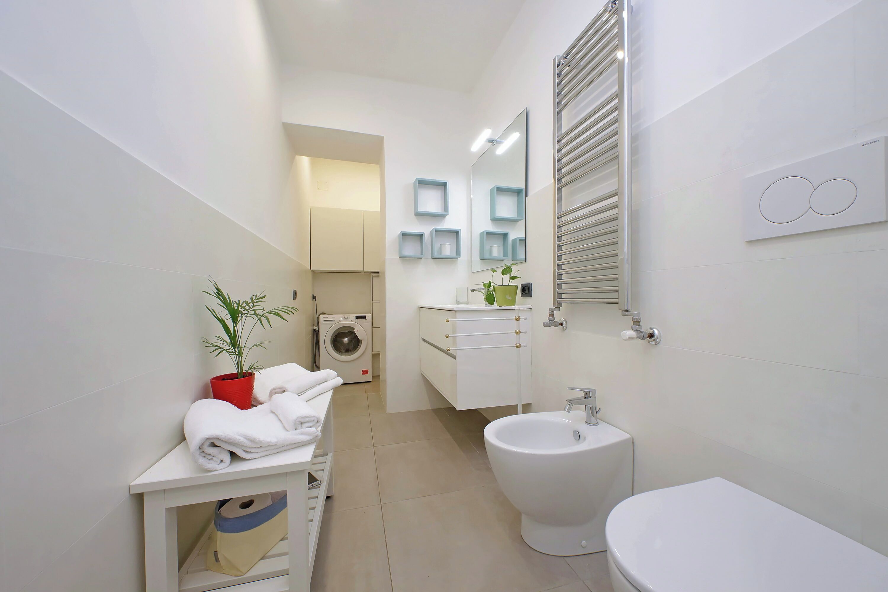 Apartment, City View | Bathroom | Bidet, toilet paper