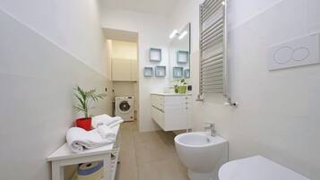 Apartment, City View | Bathroom | Bidet, toilet paper