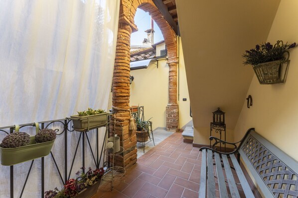 Appartement, uitzicht op heuvels | Terras