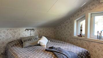 House | 2 bedrooms, individually furnished