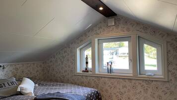 House | Bathroom