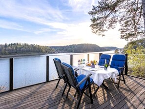 House | Dining - 4 Star Holiday Home in Valdemarsvik (Valdemarsvik)