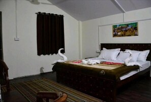 5 quartos, Wi-Fi, roupa de cama