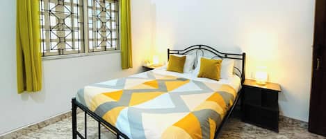 Apartamento standard | Wi-Fi de cortesia, roupa de cama