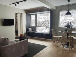 Dining - 4 Star Holiday Home in Tjorn (Myggenäs)