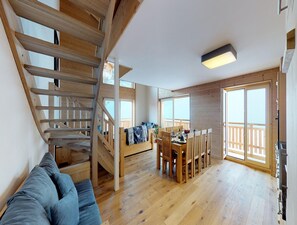 Living area - Apartment for Larger Gatherings (Veysonnaz)