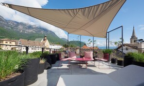 Penthouse, uitzicht op de stad | 1 slaapkamer, luxe beddengoed, een minibar, een kluis op de kamer