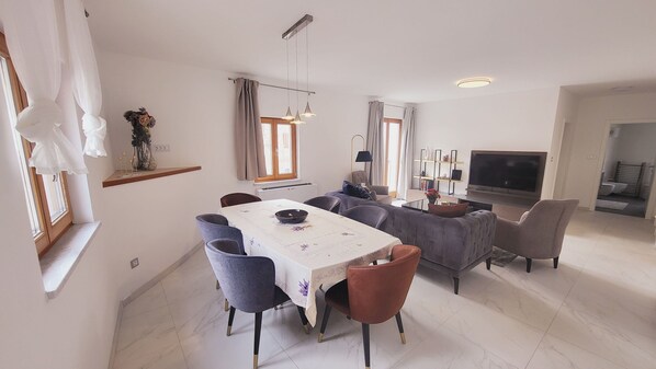 Apartment, Sea View | Living area