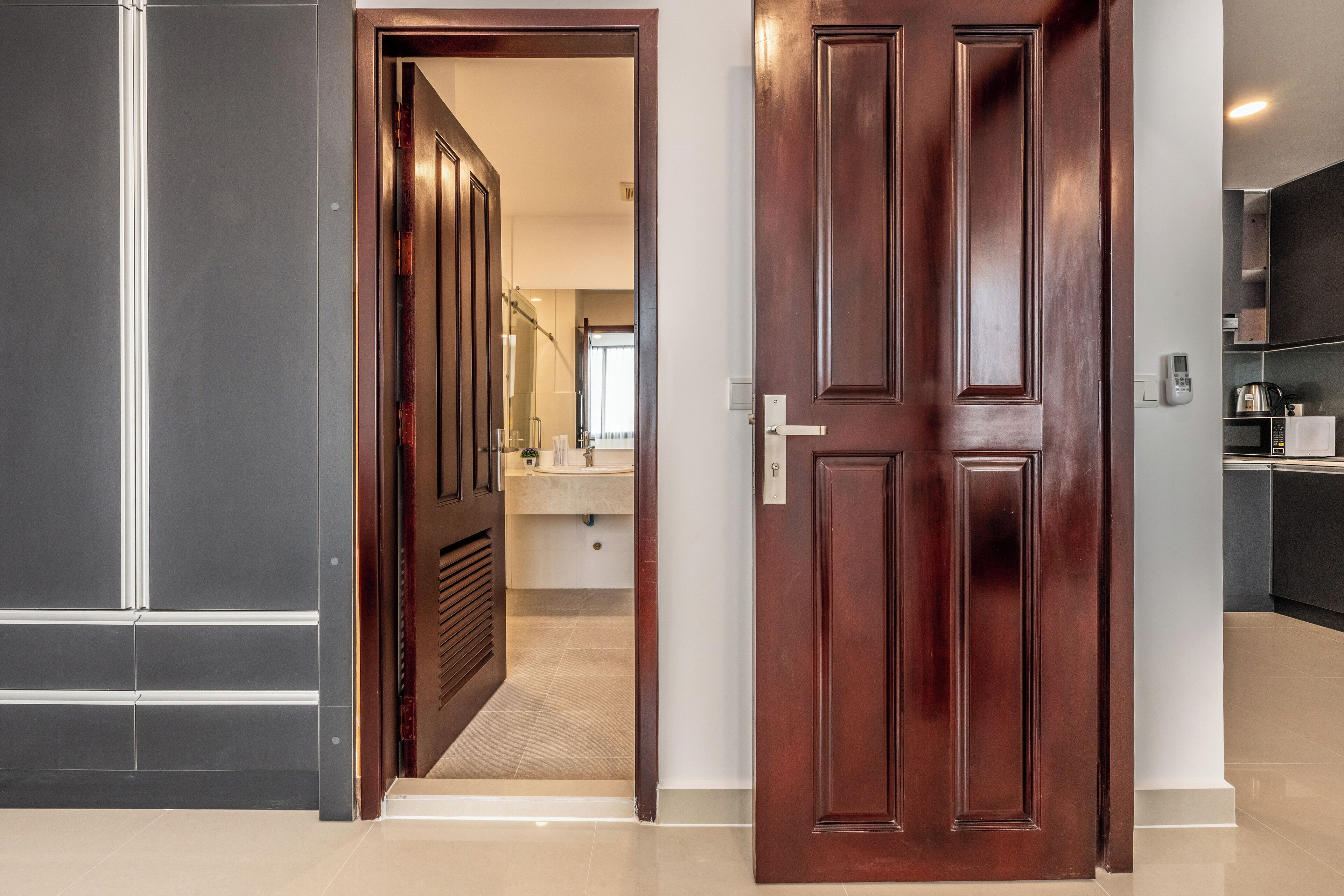 舒適公寓客房, 1 張加大雙人床, 河景 | 1 間睡房、熨斗/熨衫板、免費 Wi-Fi、床單