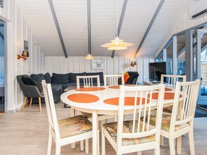 House | Interior - 6 Person Holiday Home in Give (Give)