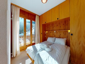 Apartment | 2 bedrooms, individually furnished, bed sheets - Stunning Apartment With Valley and Mountains (Veysonnaz)