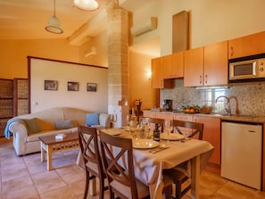 Family Apartment | Private kitchen | Coffee/tea maker, highchair - Agroturismo Roqueta (Maria de la Salut)