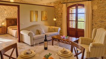 Departamento familiar | Sala de estar | Televisión de pantalla plana de 40 pulgadas con canales digitales