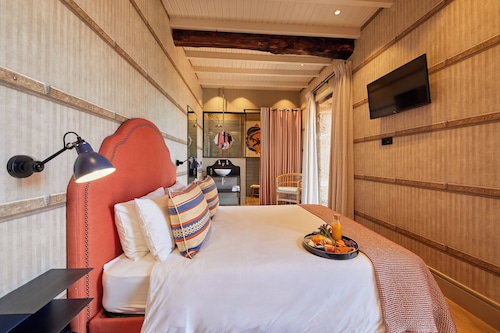 THE PINTA Boutique Hotel