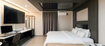 Hwaseong Stay13 Hotel