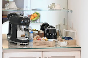 Free daily self-service breakfast  - Dimora Bianca Luxury (Conversano)