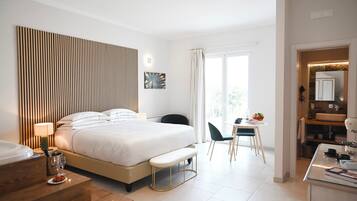 Standard Suite, Balcony, City View | 1 bedroom, minibar, in-room safe, desk