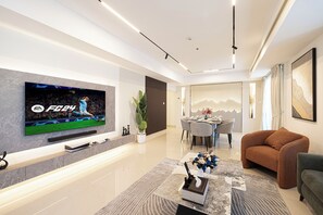 Interior - LUXURY NEWLY RENOVATED 4 BHK, Full Sea View , Marina , 5 min to beach (Dubai)