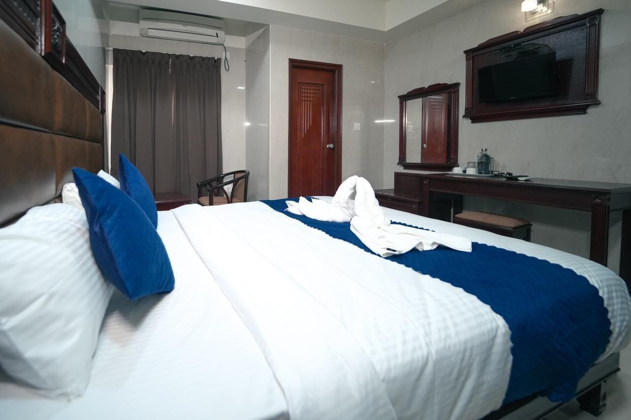 Suite estudio estándar | Escritorio, espacio para trabajar con un portátil, cortinas opacas