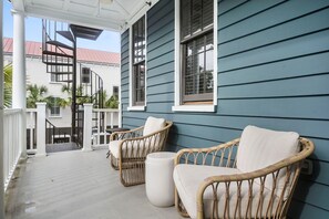 Terrace/patio - The Rosemary House | Sleeps 16 | Multi-Unit Rental (Charleston)
