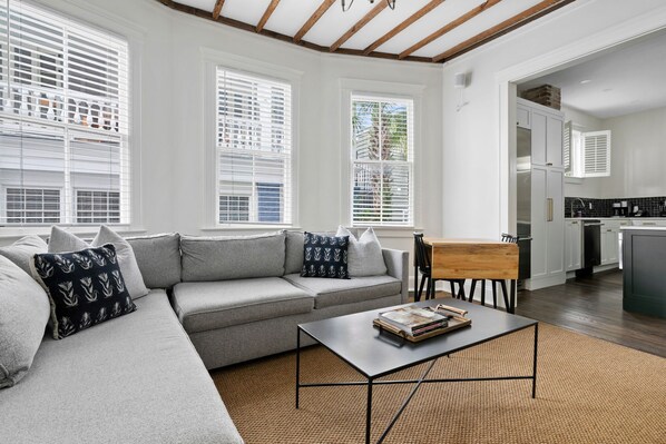 TV, offices - The Gardenia House | Sleeps 20 | Multi-Unit Rental (Charleston)