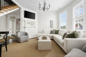 TV, offices - The Gardenia House | Sleeps 20 | Multi-Unit Rental (Charleston)