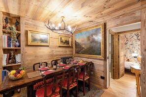 Dining - Beautiful Flat In Courmayeur (Courmayeur)