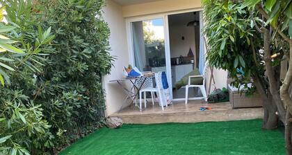 Carqueiranne prĂšs de la plage et du port Studio