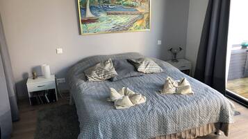 1 chambre, fer et planche Ă repasser, Wi-Fi, draps fournis