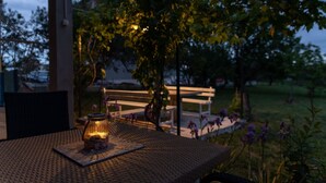 スタジオ (Studio Apartment with Garden) | 庭園