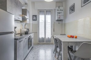 Private kitchen - Romina Apartment, Florence, Campo Marte (Florence)