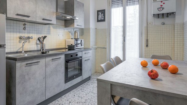 Condo, ban công | Bếp riêng | Dụng cụ pha espresso, tủ lạnh, lò vi sóng, lò nướng
