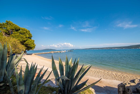 Exterior - Comfortable Kastel Stafilic Apartment With Balcony (Kastela)