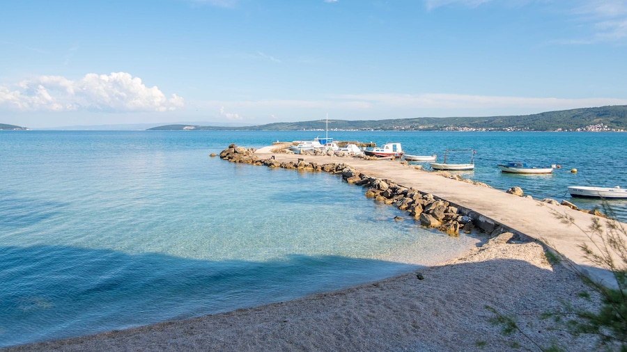 Comfortable Kastel Stafilic Apartment With Balcony