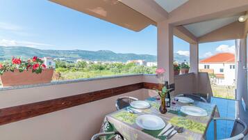 Apartment (Two Bedroom Apartment with Balcony an) | Balcony