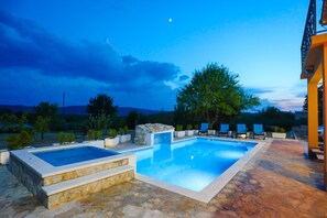 House (Three Bedroom Holiday Home) | Pool