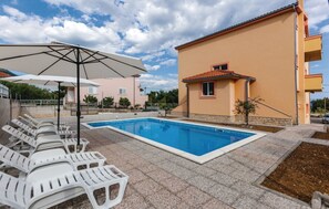Apartment (Five Bedroom Apartment With Pool) | Pool