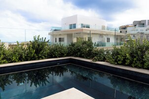 Presidential Double Room, Balcony, Bay View | City view