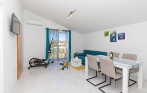 Living room - Stylish Apartments With Shared Pool, Sea Views, and Sun Terrace (Kastela)