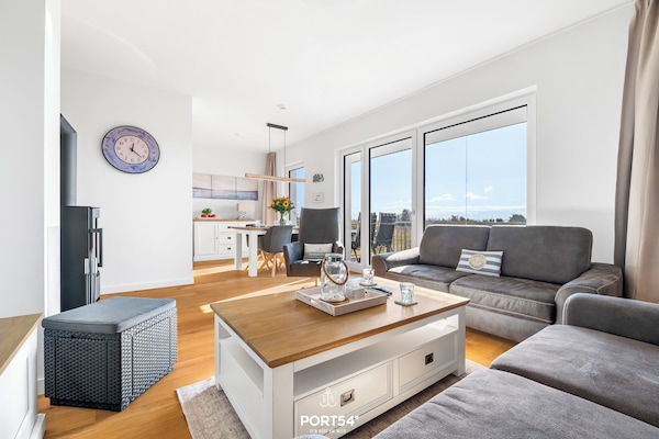 Televisión, chimenea, videoteca y estéreo