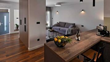 Apartment (One Bedroom Apartment with Terrace) | Living room | 32-inch flat-screen TV with cable channels