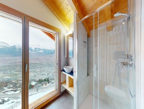 Chalet | Bathroom - Cozy Chalet Amidst Valley With Balcony (Vex)