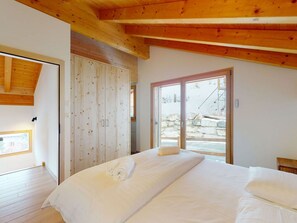 Chalet | 3 bedrooms, individually furnished - Cozy Chalet Amidst Valley With Balcony (Vex)